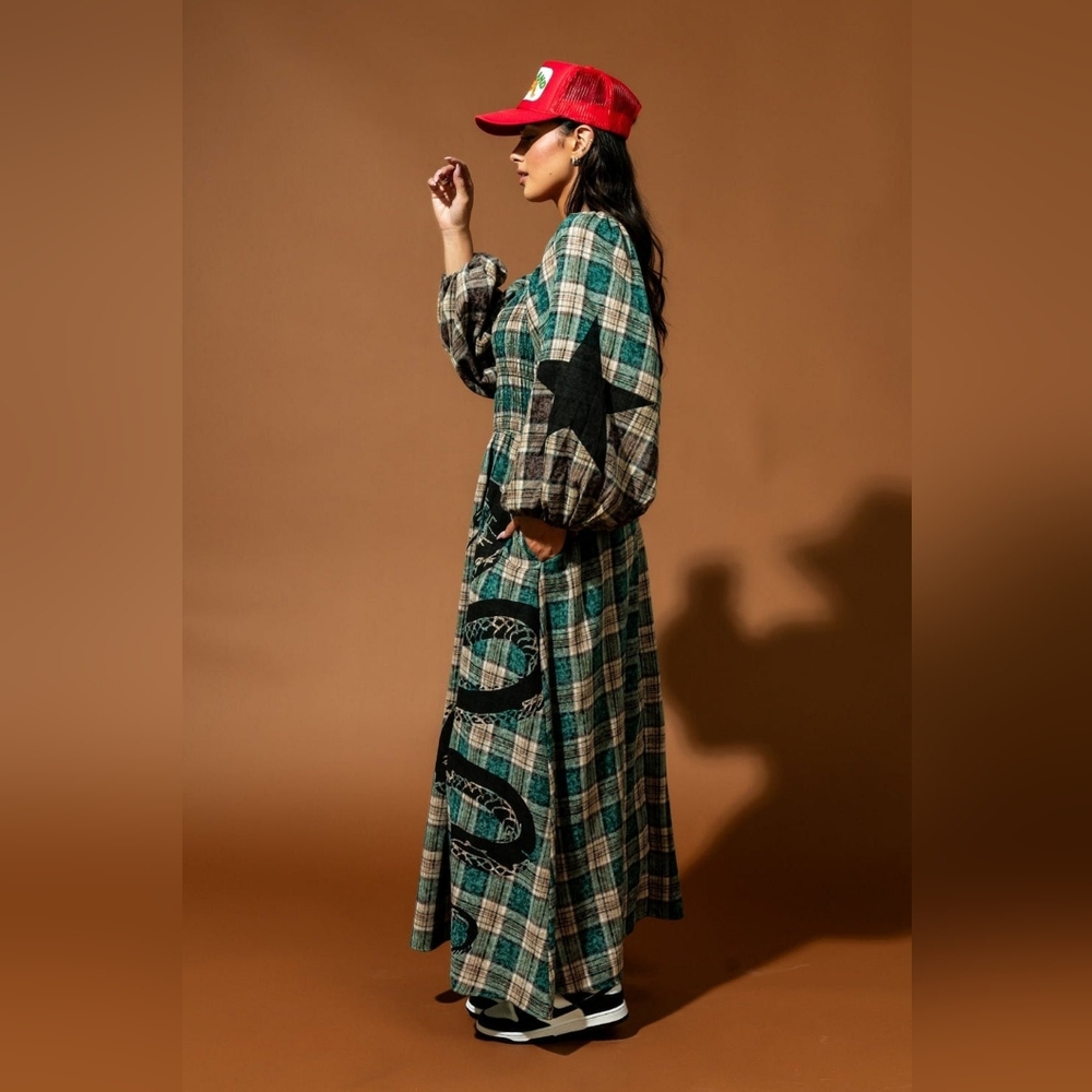 Dressed In LALA Sweet Revenge Smocked Plaid Snake Dress Size Medium - Picture 3 of 12